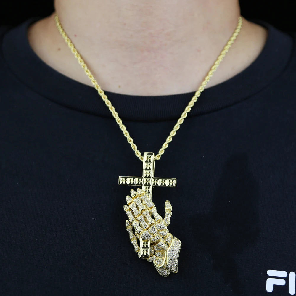 Wholesale Hip Hop Icde Cubic Zirconia CZ Iced Out Praying Hands Cross Necklaces Pendants For Men Jewelry With Twist Rope Chain