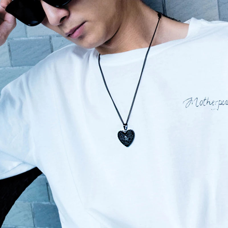 Heart Bible Scripture Prayer Necklace For Men Christian Stainless Steel Pendant Jewelry Retro Praying Hands Pendant Necklaces