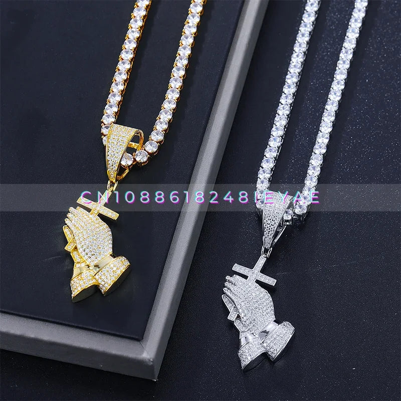 Dropshipping Christmas Jewelry Gift 925 Sterling Silver VVS Moissanite Diamond Bling Cross Pray Hand Pendant Necklace