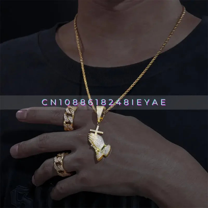 Dropshipping Christmas Jewelry Gift 925 Sterling Silver VVS Moissanite Diamond Bling Cross Pray Hand Pendant Necklace