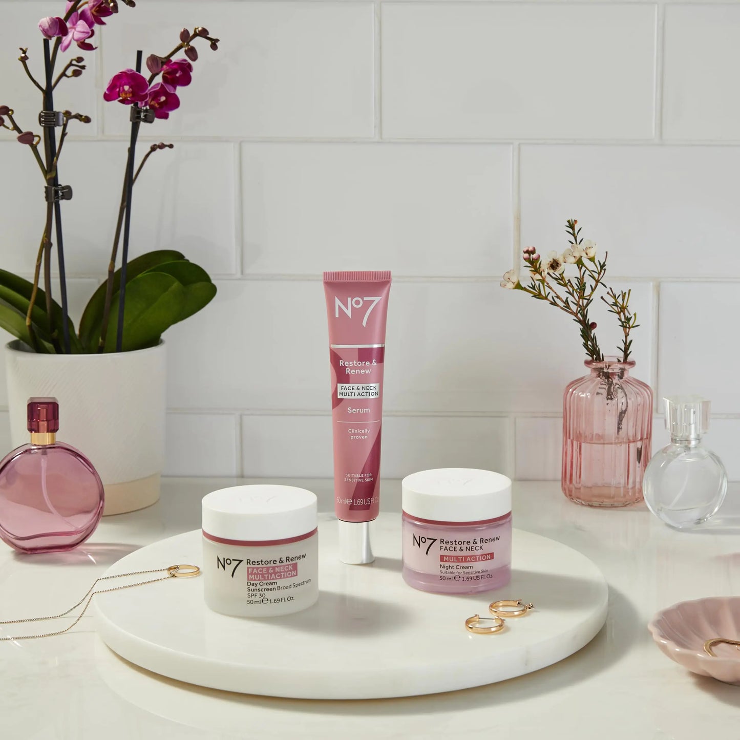 No7 Restore & Renew Multi-Action Face & Neck Serum - Anti Aging Serum for Deep Wrinkle Repair - Collagen Infused Face Serum with a Hydrating Blend of Hibiscus Peptides & Hyaluronic Acid (1.69 Fl Oz) 1.69 Fl Oz (Pack of 1)