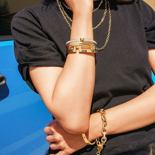 Nail Crossover Bangle