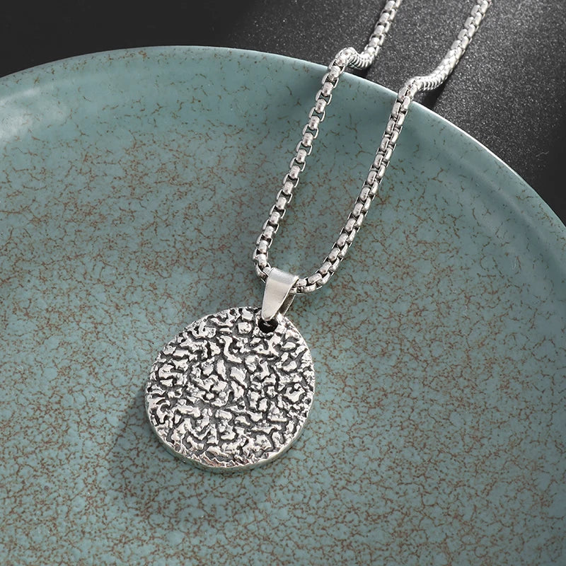 New Classic Stone Pattern Praying Hands Necklace Men's and Women's Faith God Amulet Jewelry Accessories