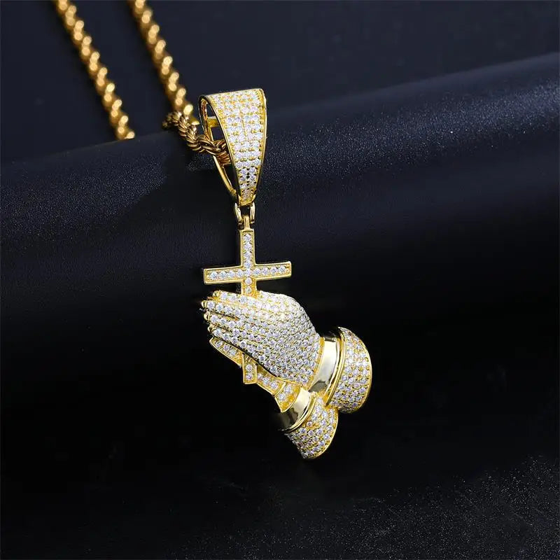 Dropshipping Christmas Jewelry Gift 925 Sterling Silver VVS Moissanite Diamond Bling Cross Pray Hand Pendant Necklace