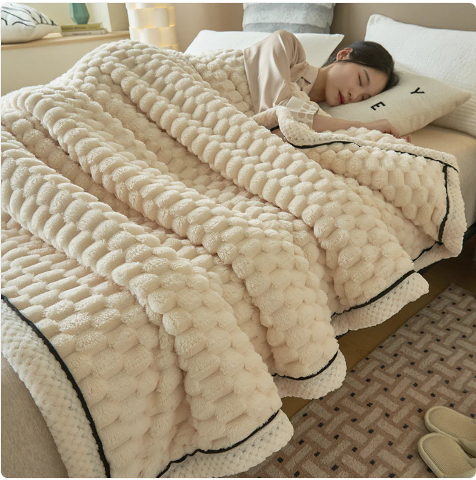 Winter Coral Flannel Thermal Blanket